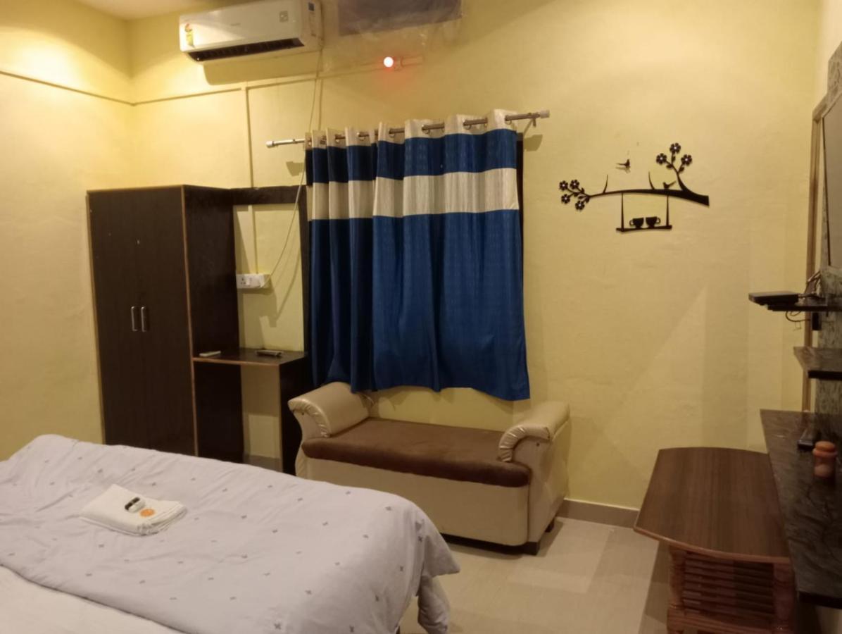 Gangotri Inn Varanasi Esterno foto